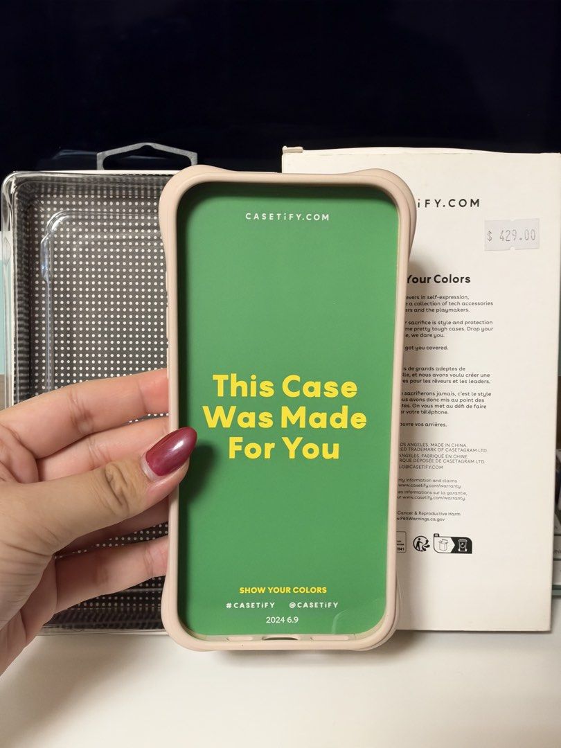 🏷️ iphone 16 pro max authentic casetify ripple case (Category: Cases & Sleeves) located in Pasay City. Submitted by erickaolalu (Listing ID 1469593978, Image 2). Description: • bought from casetify HK (₱3,500) last march • with original packaging (no paper bag) • used twice • with dent/scratch (see pictures).