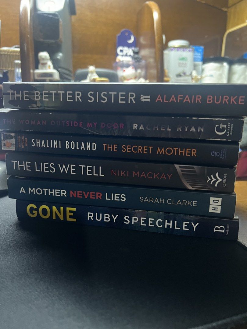 📚 THRILLER BOOKS BUNDLE (Category: Storybooks) located in Manila. Submitted by athenaaur43816 (Listing ID 1469584787, Image 1). Description: - Set of 6 gripping thriller and mystery paperbacks - Perfect for fans of psychological drama and crime fiction ‼️PRE-LOVED books from Big Bad Wolf 📖 Each book is at ₱250 💸 MOP: GCASH.