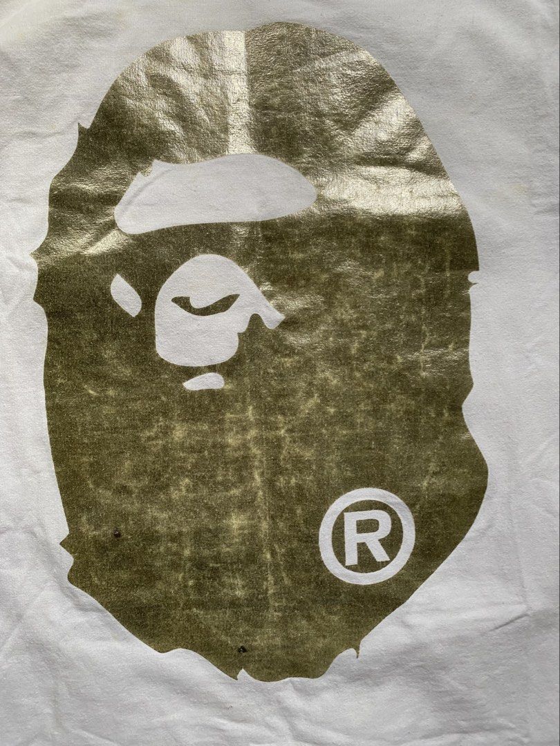 A bathing ape big face logo (Category: Tshirts & Polo Shirts ) located in Antipolo. Submitted by switchneighborhood (Listing ID 1469652711, Image 2). Description: Medium on tag No stain no hole Check pics.