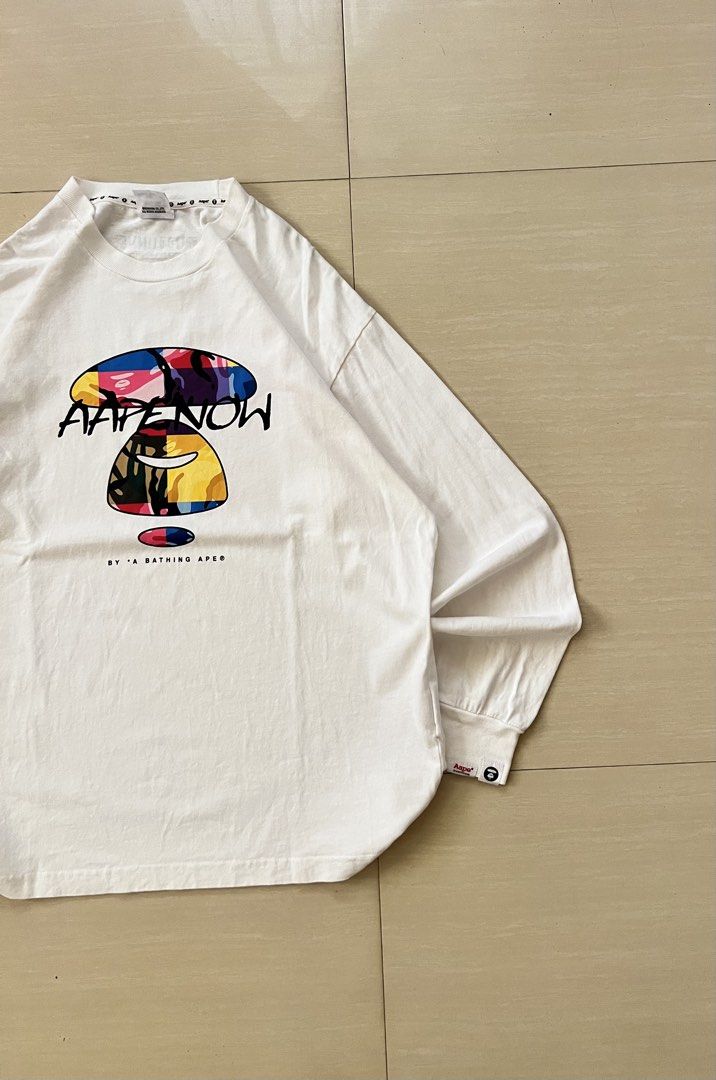 AAPE SWEATER (Category: Coats, Jackets and Outerwear) located in Batangas. Submitted by engr_thrift (Listing ID 1469671454, Image 2). Description: 📌 AAPE (Large) 📐Dimension ( Inches ) Length: 28 Width : 22 Color rate: 9.5/10 Issue : need wash .