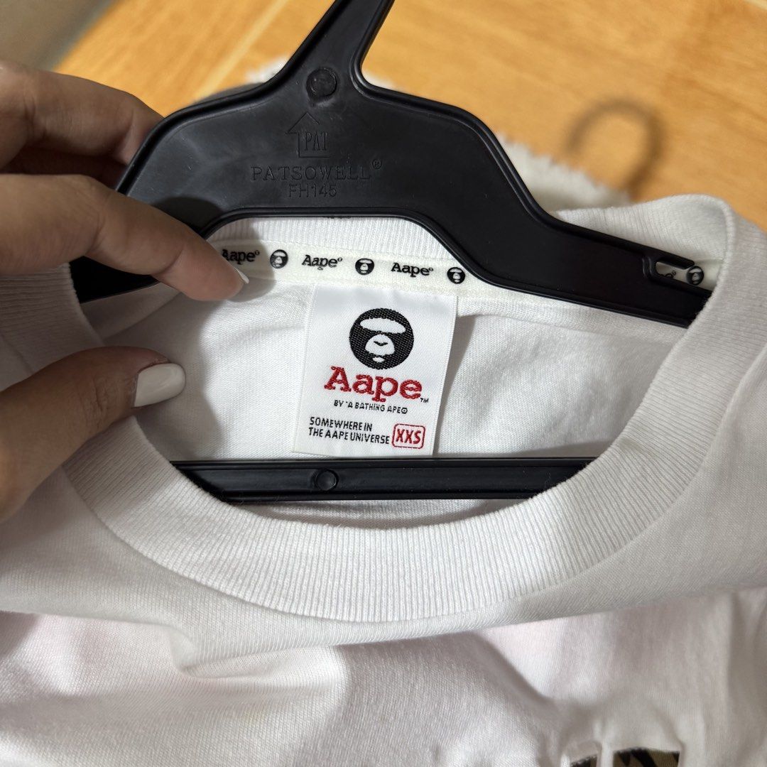 AAPE t-shirt (Category: Shirts) located in Valenzuela. Submitted by thriftynanay88 (Listing ID 1469637563, Image 3). Description: Size XXS on tag kinda runs big.