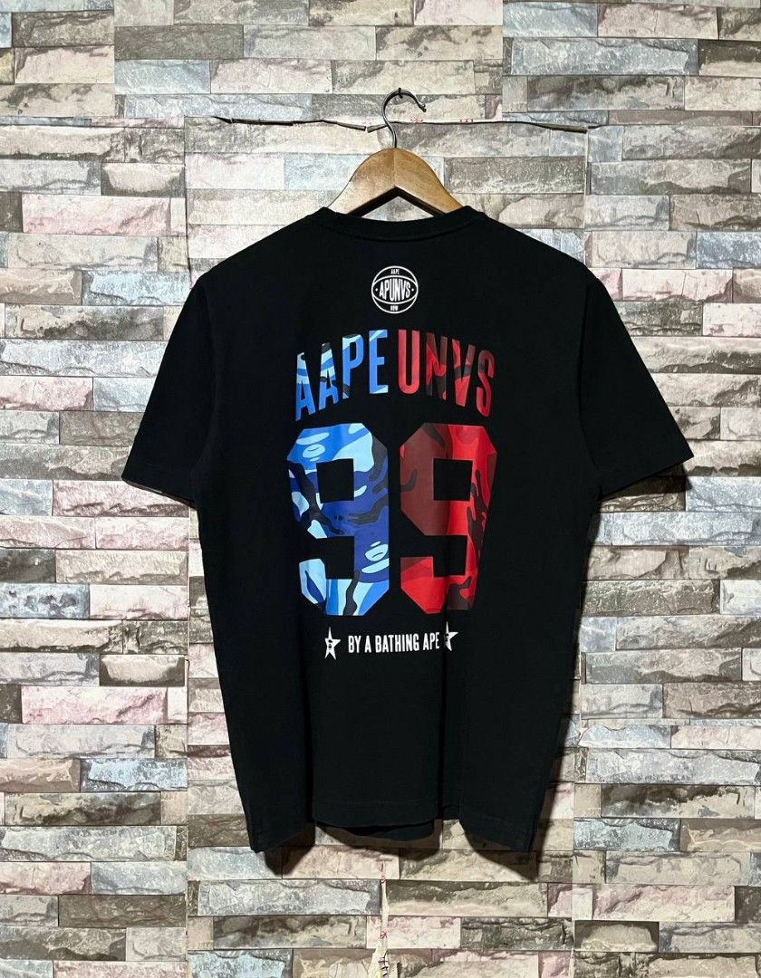 AAPE UNVS TEE (Category: Tshirts & Polo Shirts ) located in Caloocan City. Submitted by wewearworn (Listing ID 1469593441, Image 2). Description: Medium Best Fit 20 x 26.5 Excellent No Issues 9.5/10 Color Rate.