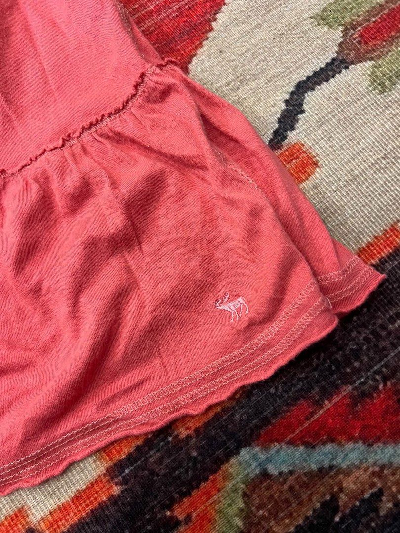 Abercrombie (Category: Others Tops) located in Manila. Submitted by bajinboo (Listing ID 1469705239, Image 3). Description: Abercrombie Babydoll Good as like new Condition No issue Size - M J&T.