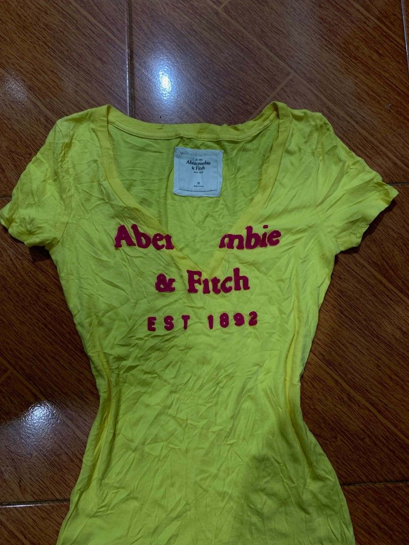 ABERCROMBIE AND FITCH Y2k (Category: Activewear) located in Tabaco. Submitted by alterthrift.threejsm (Listing ID 1469581023, Image 3). Description: .