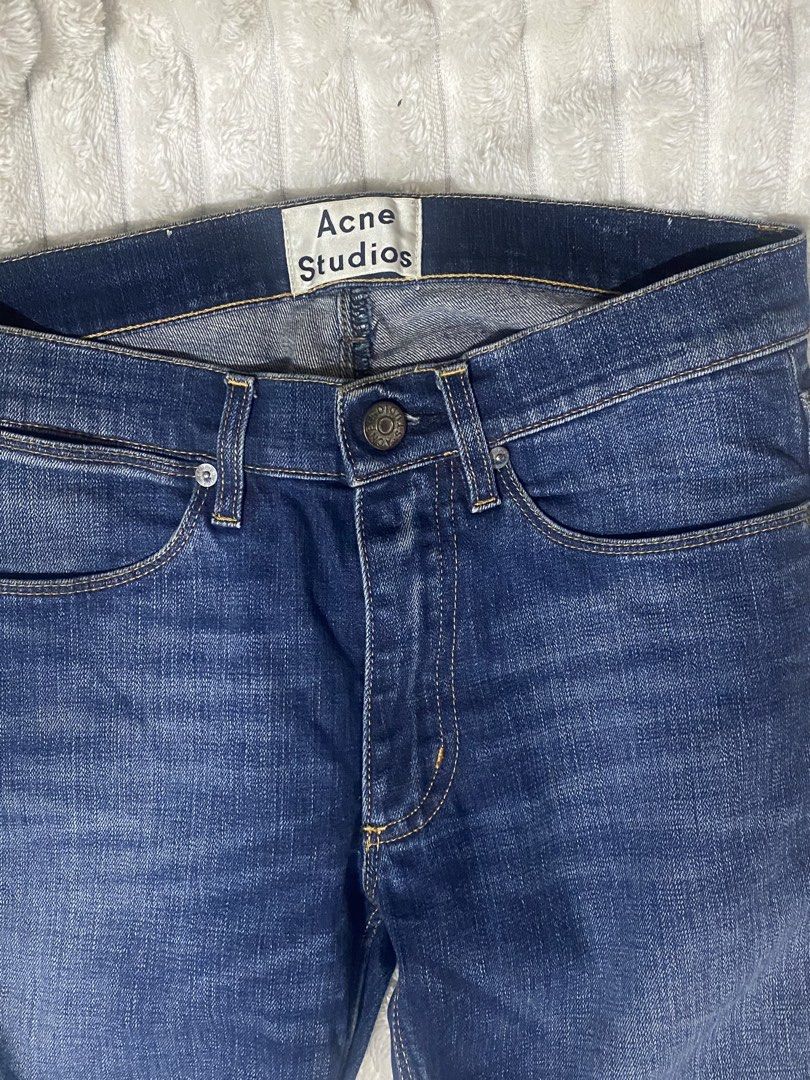 Acne Studios Denim Jeans (Category: Luxury Apparel) located in Caloocan City. Submitted by bea_d_ (Listing ID 1469670019, Image 2). Description: Acne Studios Max Prince Jeans Size on tag 28 Actual size: 28 Inches Length: 32 Location: QC.