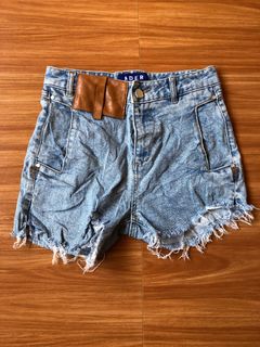 (Category: ) located in . Submitted by dathrifted (Listing ID 1469604710, Image 1). Description: .