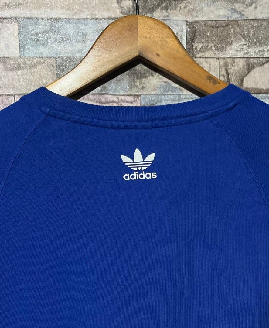 ADIDAS BIG LOGO TEE BLUE (Category: Tshirts & Polo Shirts ) located in Caloocan City. Submitted by wewearworn (Listing ID 1469616724, Image 3). Description: Large Best Fit 20 x 28 Excellent No Issues 9.5/10 Color Rate.