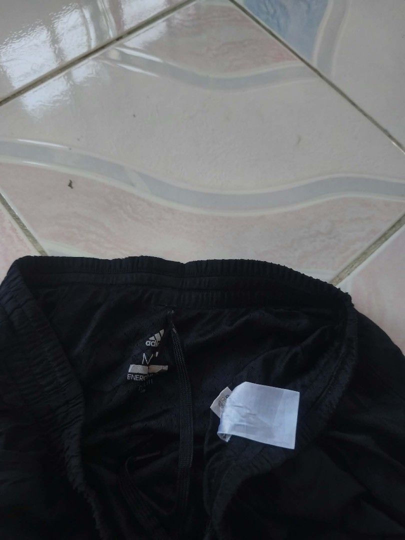 Adidas Black Athletic Short (Category: Shorts) located in Manila. Submitted by cookthrift (Listing ID 1469574168, Image 3). Description: size 27-34 length 19.5 excellent no issue .