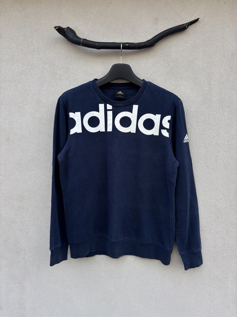 Adidas Crewneck (Category: Coats, Jackets and Outerwear) located in Baybay. Submitted by thrift.ed2023 (Listing ID 1469625723, Image 1). Description: Adidas Crewneck Large 21x27 No Issue Need Wash Good as New .