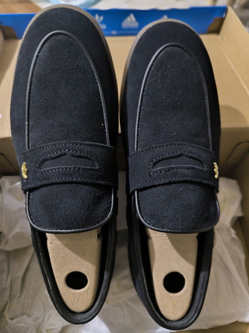 Adidas Handball Spezial Loafer (Category: Loafers) located in Cavite. Submitted by edelle_30 (Listing ID 1469686864, Image 1). Description: Reason for Selling: Sobrang laki po. Never been used. Brand new. 7,300php ko sya nabili pero 7k ko na lang po ibenta..