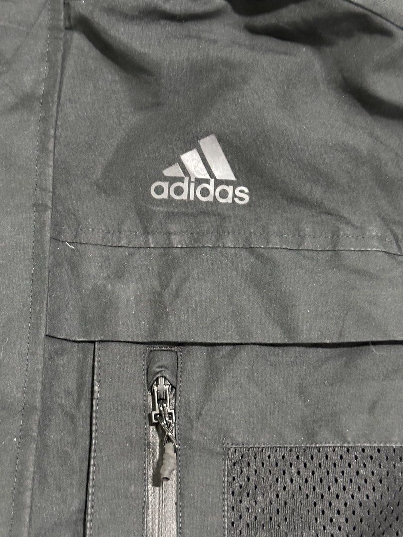 Adidas PRSVE Jacket (Category: Coats, Jackets and Outerwear) located in Bacolod City. Submitted by dannnsoy (Listing ID 1469643633, Image 2). Description: Adidas PRSVE Jacket •In very good condition •Dimension: 21.5” x 27.5” •Issue: Fading, signs of usage and missing puffer inner jacket •Price: 699 only 📍Note: Color may vary to due lighting and camera resolution. .