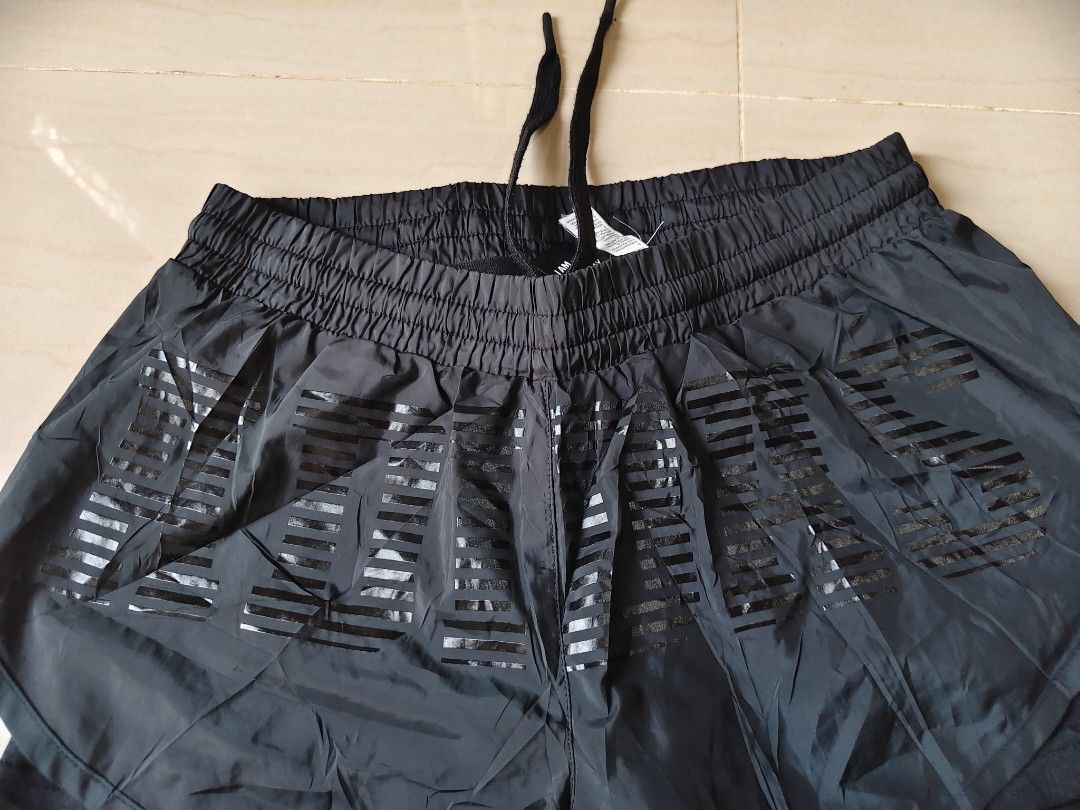 Adidas Running Short Women's (Category: Shorts) located in Iloilo. Submitted by branded-boy0422_16 (Listing ID 1469585959, Image 2). Description: W: 25- 28 L: 8/10 Good as new Need Washed only.