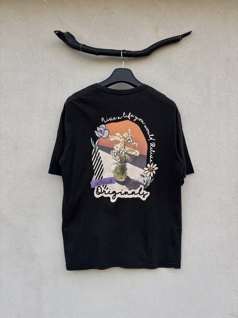 Adidas Shirt (Category: Tshirts & Polo Shirts ) located in Baybay. Submitted by thrift.ed2023 (Listing ID 1469624289, Image 3). Description: Adidas Shirt Large 22x29 No Issue Need Wash Good as New .