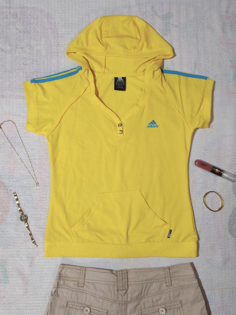 Adidas Short-Sleeve Hoodie (Category: Others Tops) located in Manila. Submitted by vintage_revo.ph (Listing ID 1469576519, Image 2). Description: 👕Top Mine: ₱ 899 ‎ ‎🛍 + Shipping fee ‎✨️ PLEASE READ guidelines before buying ‎📷 Once acknowledged “yours” please dm me your order form + screenshot of the item.