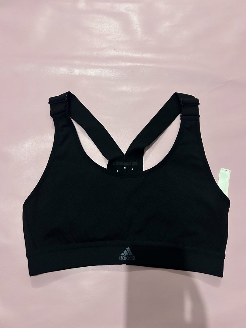 Adidas Sports Bra (Category: Activewear) located in Manila. Submitted by chen_clybelles (Listing ID 1469729333, Image 2). Description: .