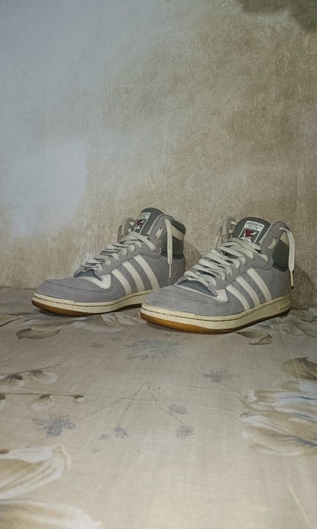 Adidas Top Ten RB High (Category: Casual Shoes) located in Manila. Submitted by john_ap (Listing ID 1469628707, Image 1). Description: I can lower the price when it comes to sure buyers. Also you will be the one to pay for delivery fees. This shoe was used 1-2 times on the mall and around 3 hours only..