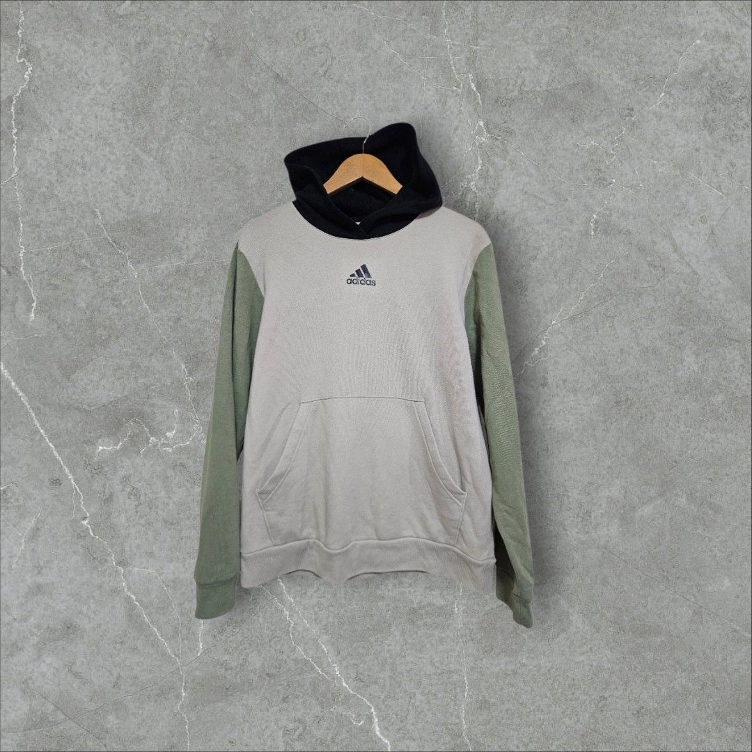 Adidas tritone hoodie (Category: Coats, Jackets and Outerwear) located in Baguio. Submitted by fadexquisite (Listing ID 1469685567, Image 1). Description: Adidas tritone hoodie Xlarge fits large 27x21 Excellent condition 600 plus ship fee.