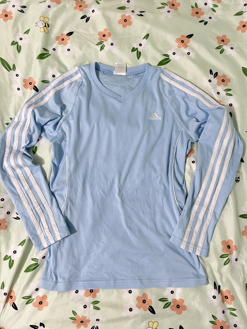 Adidas womens Clima-lite long sleeve (Category: Activewear) located in Bacoor. Submitted by chrstnsnjs (Listing ID 1469674500, Image 1). Description: adidas Womens clima-lite Like New. perf for running, pickleball Size M on tag ₱380+ sf .