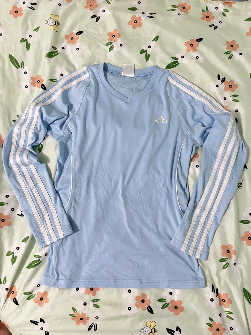 Adidas womens Clima-lite long sleeve (Category: Activewear) located in Bacoor. Submitted by chrstnsnjs (Listing ID 1469674500, Image 2). Description: adidas Womens clima-lite Like New. perf for running, pickleball Size M on tag ₱380+ sf .