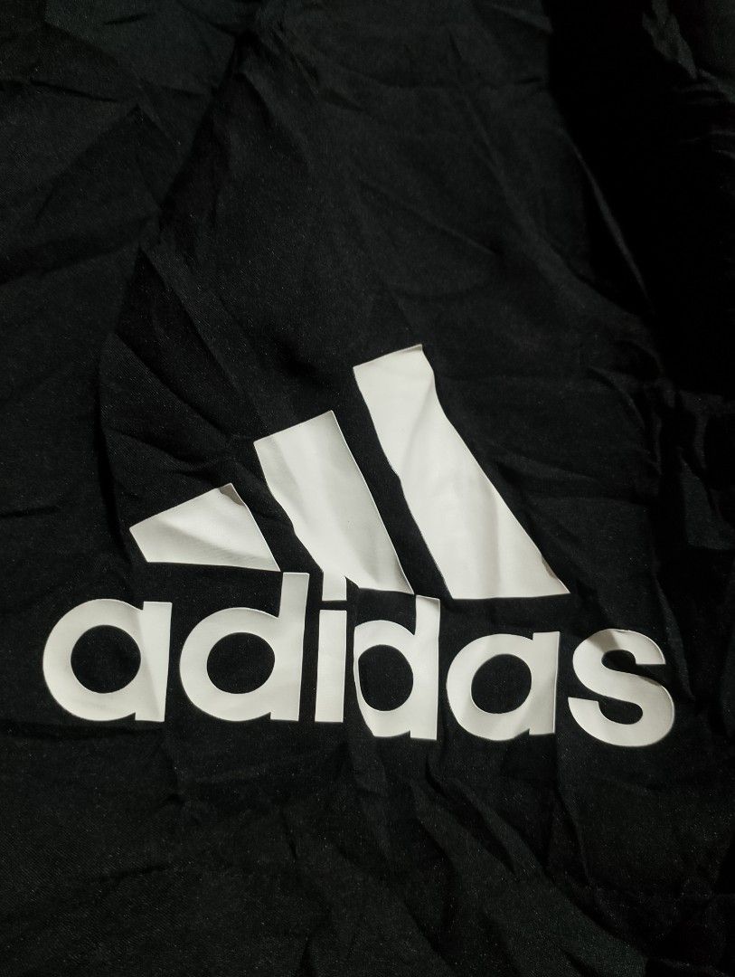 ADIDAS WOVEN SHORT (Category: Shorts) located in Sorsogon. Submitted by rudzthrift360 (Listing ID 1469617897, Image 3). Description: .