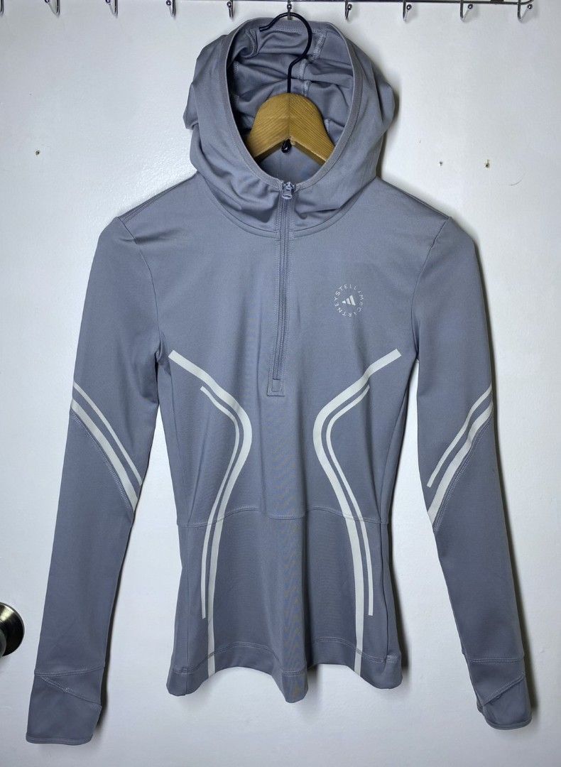 ADIDAS x STELLA McCARTNEY SUIT (Category: Activewear) located in Manila. Submitted by lunaras_declutter (Listing ID 1469672279, Image 2). Description: LIKE NEW SMALL NO FLAWS 10 COLOR RATE.