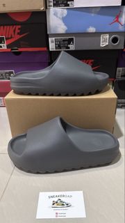 (Category: ) located in . Submitted by sneakergap (Listing ID 1469645564, Image 1). Description: .