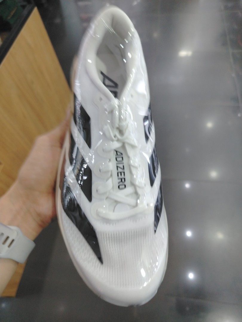 Adizero Evo SL (Category: Sneakers) located in Quezon City. Submitted by rvnnnnnn (Listing ID 1469660570, Image 2). Description: .