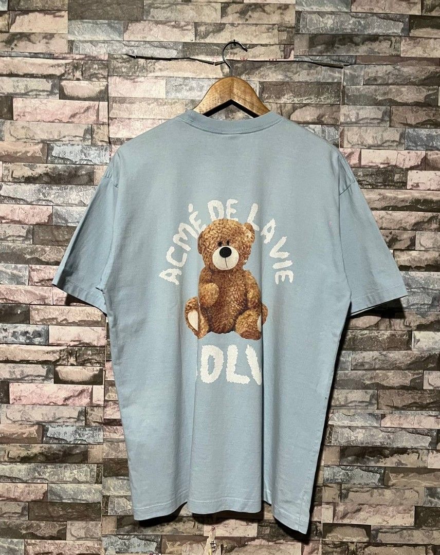 ADLV BEAR TEE (Category: Tshirts & Polo Shirts ) located in Caloocan City. Submitted by wewearworn (Listing ID 1469614341, Image 2). Description: Large Best Fit 22 x 29 Excellent May minor cracks on print 9d/10 Color Rate.