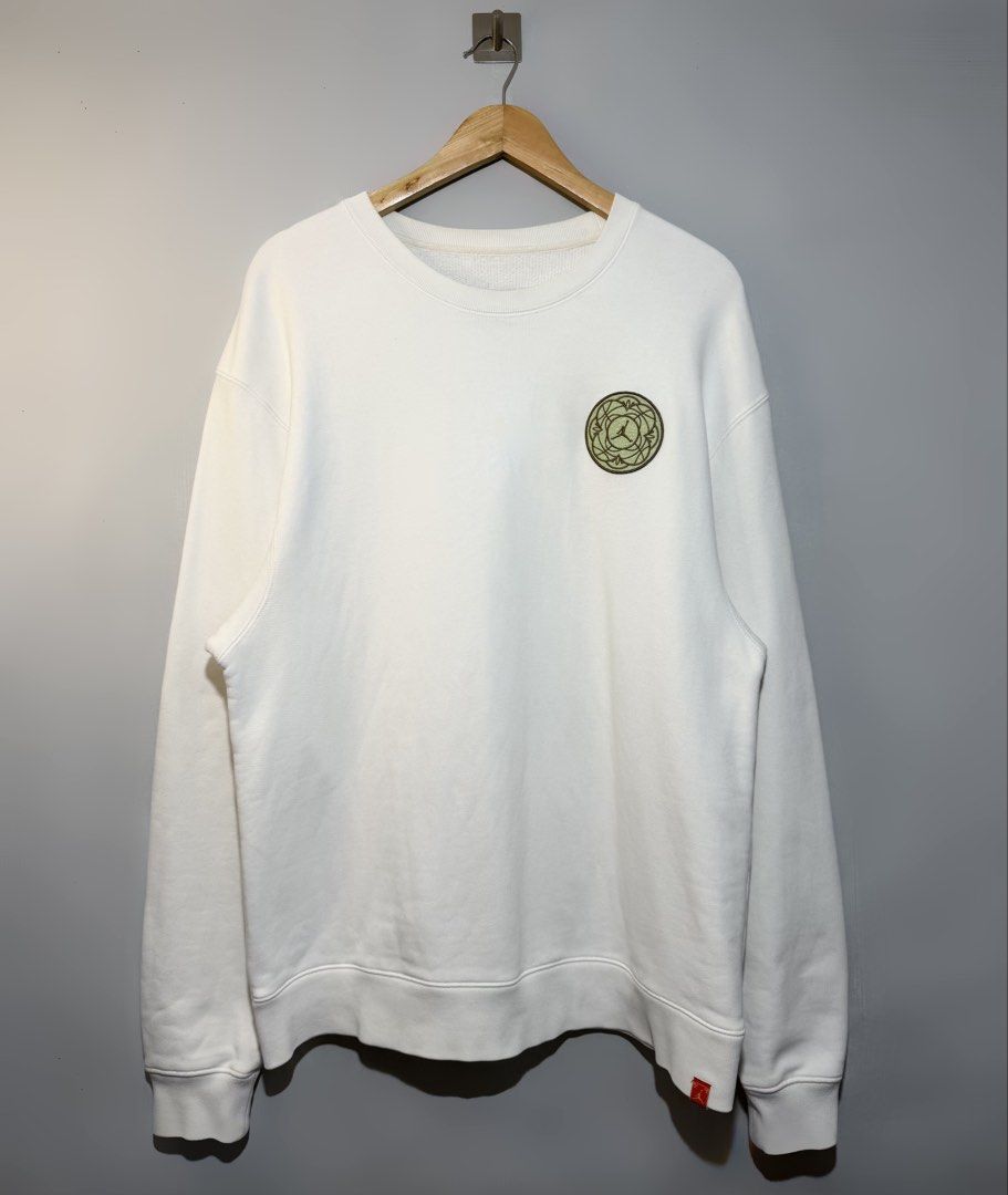 Air Jordan Flight Heritage Crewneck (Category: Hoodies) located in Calauan. Submitted by qual1thrifty.stuff (Listing ID 1469684321, Image 1). Description: Air Jordan Flight Heritage Crewneck Large - XL W22 L29 Excellent Need wash Flawless .