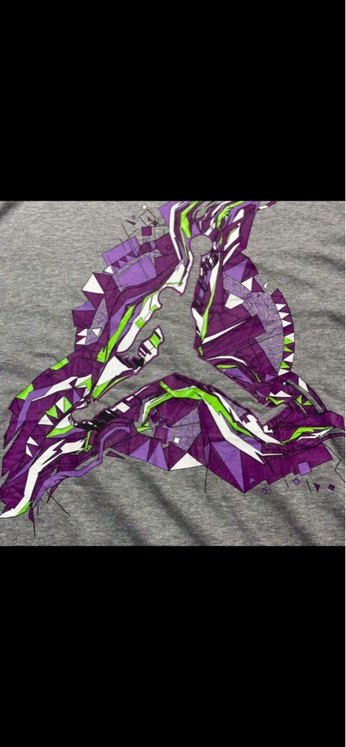 Air Jordan Graphic Gray Tee Size Large 22x30 (Category: Activewear) located in Manila. Submitted by marisianshop (Listing ID 1469689621, Image 2). Description: Air Jordan Graphic Gray Tee Size Large on tag Hairline crack paint Width: 22 Length: 30 .