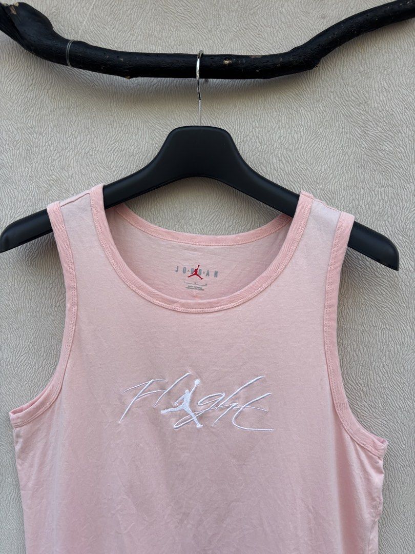 Air Jordan Top Tanks (Category: Tshirts & Polo Shirts ) located in Baybay. Submitted by thrift.ed2023 (Listing ID 1469622561, Image 2). Description: Air Jordan Top Tanks Medium to Large 19x27 No Issue Need Wash Good as New .