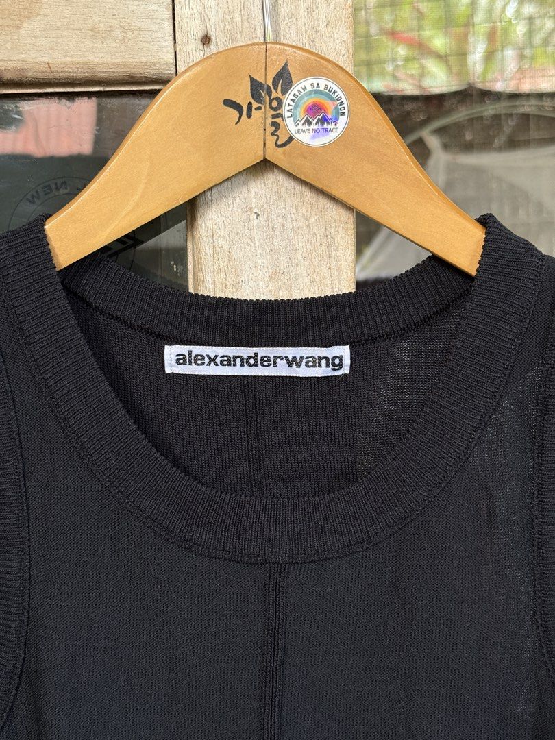 ALEXANDER WANG Knit Crop Top (Category: Sleeveless) located in Manolo Fortich. Submitted by thriftacktoe34 (Listing ID 1469648594, Image 3). Description: Excellent condition Color rate 9.5/10 Size Dimes W13 x L15 stretchable Issue: color stain FREE shipping fee.