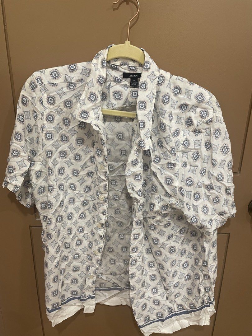 ALFANI BUTTON UP SHORT SLEEVES (Category: Tshirts & Polo Shirts ) located in Manila. Submitted by bedlambuzz (Listing ID 1469698097, Image 1). Description: WYSIWYG USED MAY HAVE SOME MINOR FLAWS BUT THESE WERE STORED WELL AND PROPERLY.