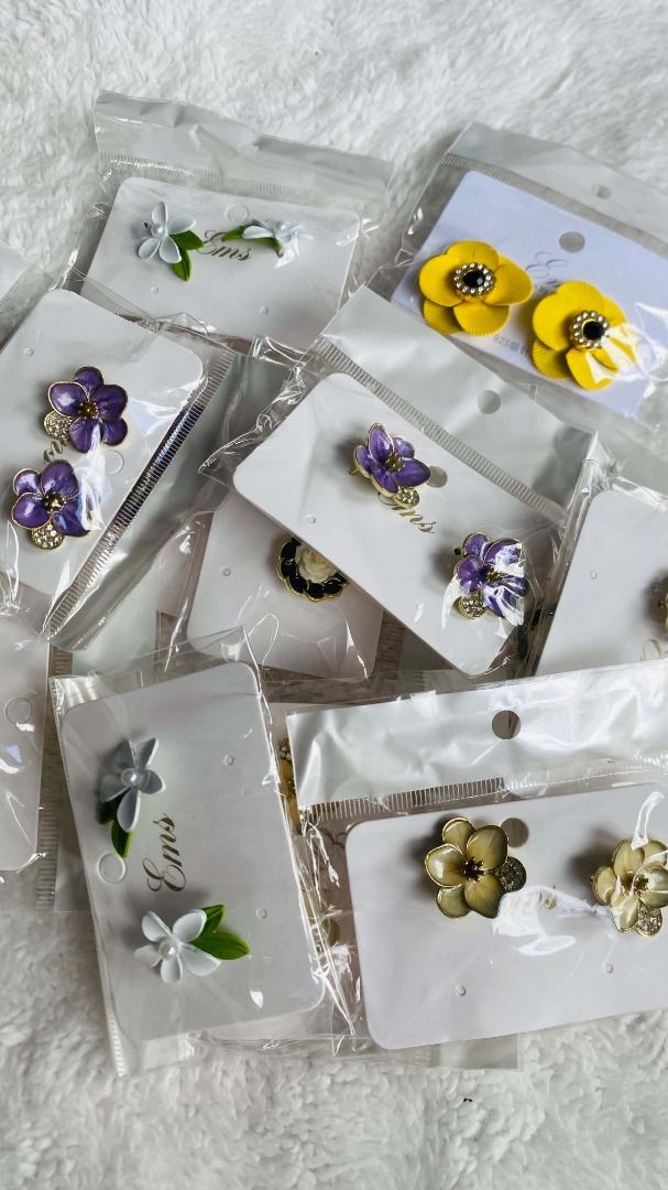 All Brandnew Premium Earrings (assorted designs) (Category: Earrings) located in Quezon City. Submitted by mjmassortedfinds (Listing ID 1469609956, Image 2). Description: Premium Earrings (assorted designs) 15 each min 5pcs 12 each min 10pcs 1O each min 30pcs 8 each min 50pcs 6 each min 100pcs 5.5 each min 500pcs 4 each min 1,000pcs ✅ Good stocks ✅ Packed individually and ready to sell ✅ Actual designs posted, pero super dami pa designs ✅ ASSORTE