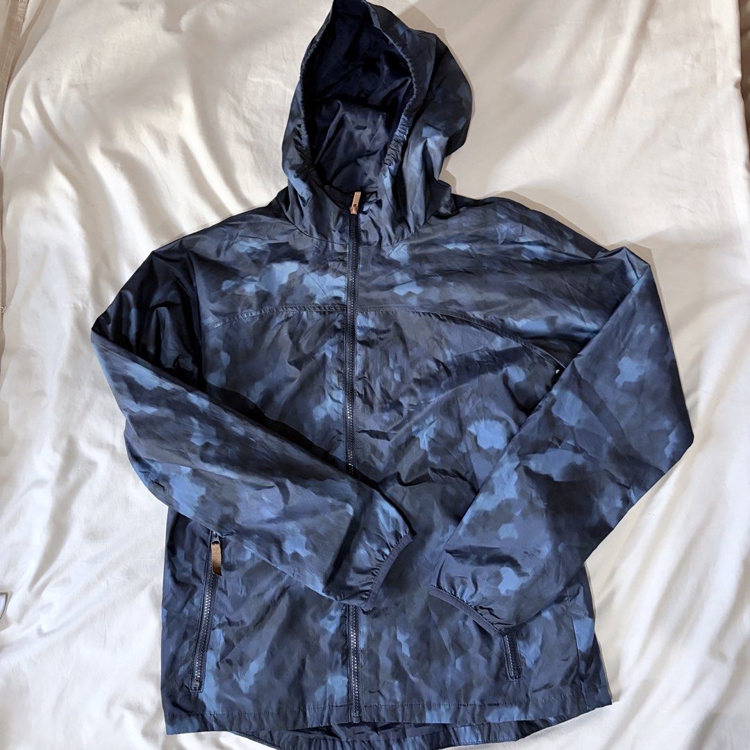 All in Motion Water and Wind Resistant Camo Jacket (Category: Coats, Jackets and Outerwear) located in Quezon City. Submitted by angelajuliet__ (Listing ID 1469620470, Image 2). Description: - Brand/Model: All in Motion Active Jacket - Color/Pattern: Navy blue camouflage - Design: Hooded with full front zip closure and secure zipped side pockets - Weather Protection: Built water and wind resistant for outdoor activities - Portability: Lightweight