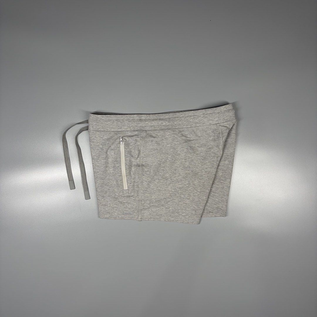 Alo Yoga Accolade Short (Reflectorized Logo) (Category: Activewear) located in Cavite. Submitted by onebeancent (Listing ID 1469718545, Image 3). Description: Size: 32 to 36 Women's Dimension: 11" Length Color: Grey Color Rate: 10/10 Issue: Cut tags (Auth 100%) Condition: Excellent Price: 850php Additional Shipping Fee (J&T Small Pouch) 75php Luzon 100php visayas 120php mindanao.