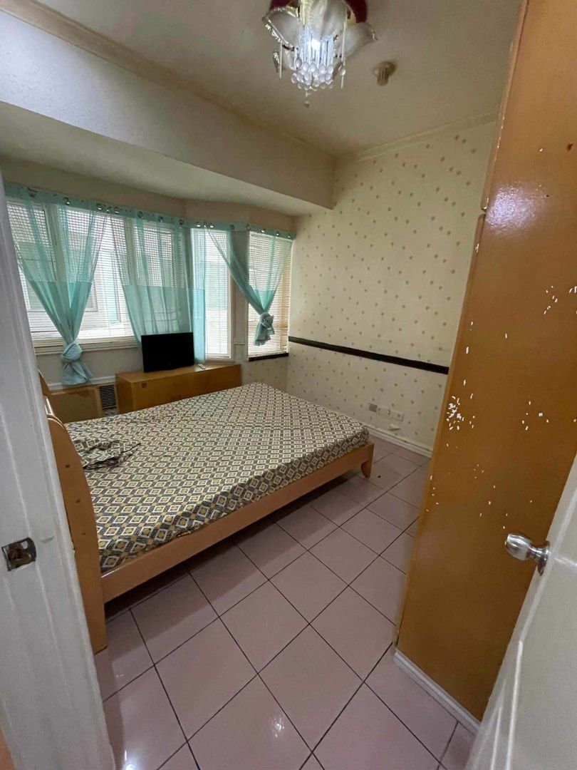 Alpha grandview condo unit (Category: Apartments & Condos) located in Caloocan City. Submitted by Gucci00021 (Listing ID 1469616841, Image 2). Description: 40 sqm Alpha Grandview 14th floor 1 br 1 Cr with laundry area and parking 5.5M.
