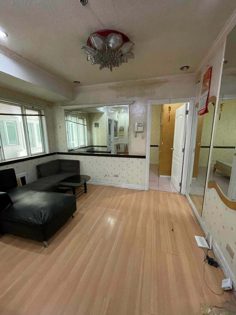 Alpha grandview condo unit (Category: Apartments & Condos) located in Caloocan City. Submitted by Gucci00021 (Listing ID 1469616841, Image 3). Description: 40 sqm Alpha Grandview 14th floor 1 br 1 Cr with laundry area and parking 5.5M.