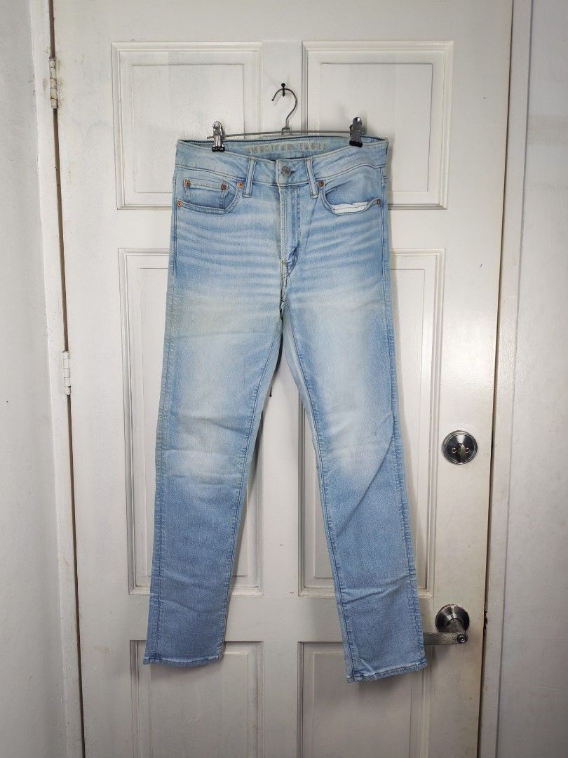 American eagle flexi pants (preloved) (Category: Jeans) located in Manila. Submitted by potato.ph (Listing ID 1469701964, Image 1). Description: American eagle flexi pants (preloved).
