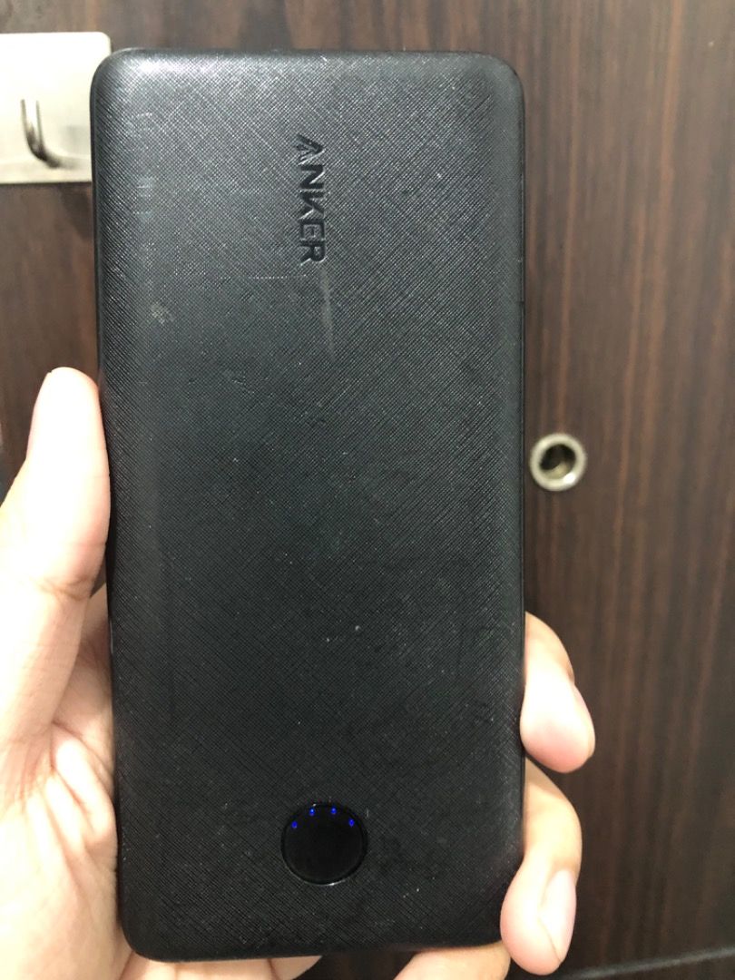 Anker PowerCore Slim 10000 (Category: Batteries & Power Banks) located in Manila. Submitted by kissa.1890 (Listing ID 1469749484, Image 2). Description: .