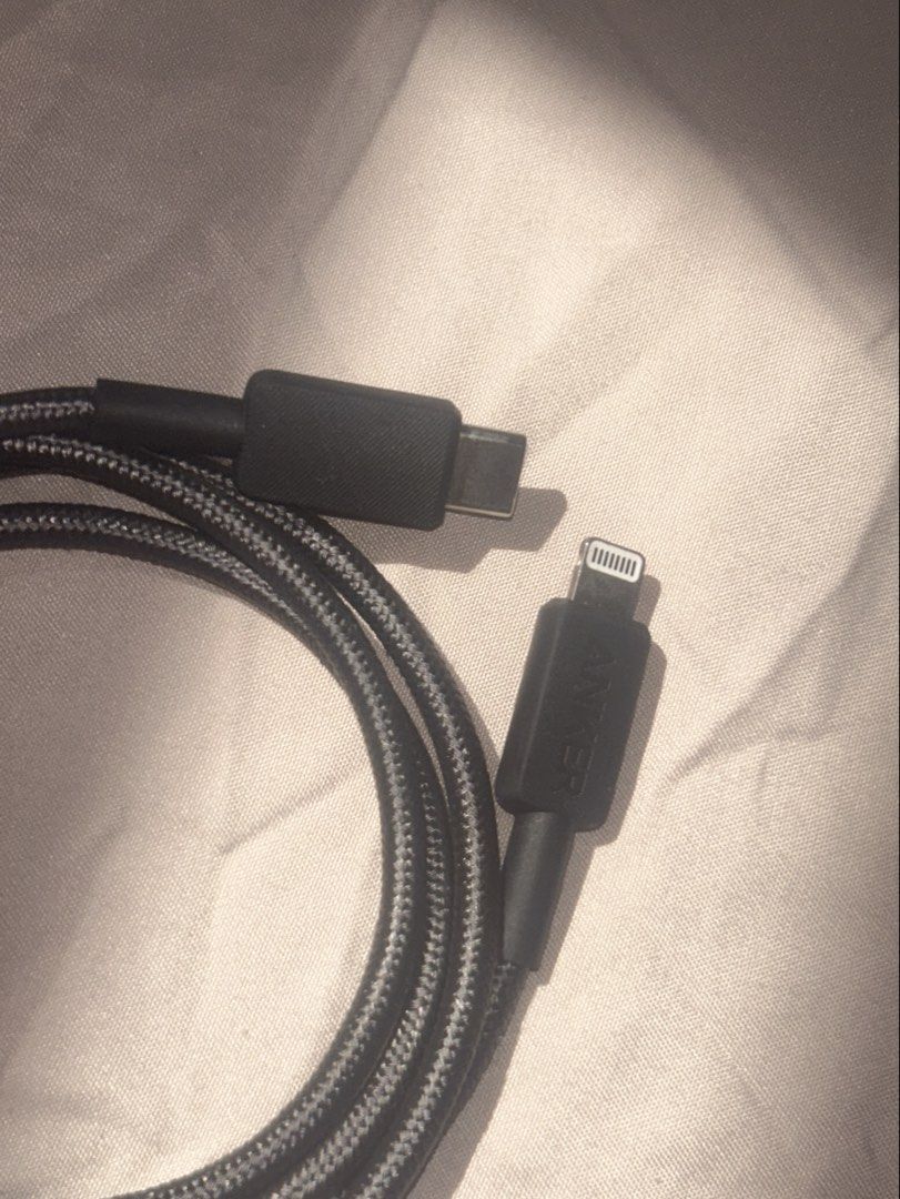 ANKER USB- to Lightning Cable (Category: Chargers & Cables) located in Manila. Submitted by qui02077 (Listing ID 1469616283, Image 3). Description: BRAND NEW BRAND NEW!! I ACCIDENTALLY BUY 2 CHORDS ON ONLINE 🥹.