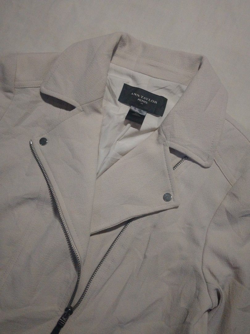 Ann Taylor Petite Jacket (Category: Coats, Jackets and Outerwear) located in San Pedro. Submitted by kob_thriftz (Listing ID 1469749258, Image 3). Description: (Best Fit Medium) Double Rider Style!! Condition: 10/10 Issue: None Length: 24 Width: 18 Meetups around San Pedro, Laguna Can do J&T Shipping (Buyer shoulders shipping fee).