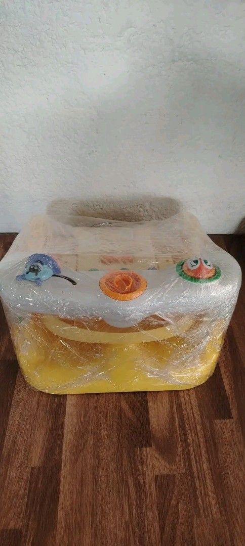 Anpanman Baby Bath Chair with Activity Tray (Category: Bathtub & Bath Accessories) located in Dasmarinas. Submitted by sheanne0828 (Listing ID 1469596012, Image 1). Description: ❤️Anpanman Bath Seat❤️ 👉👉👉Good as new 💥‼️Mine @ 650 only‼️💥 👉 Shipping nationwide.