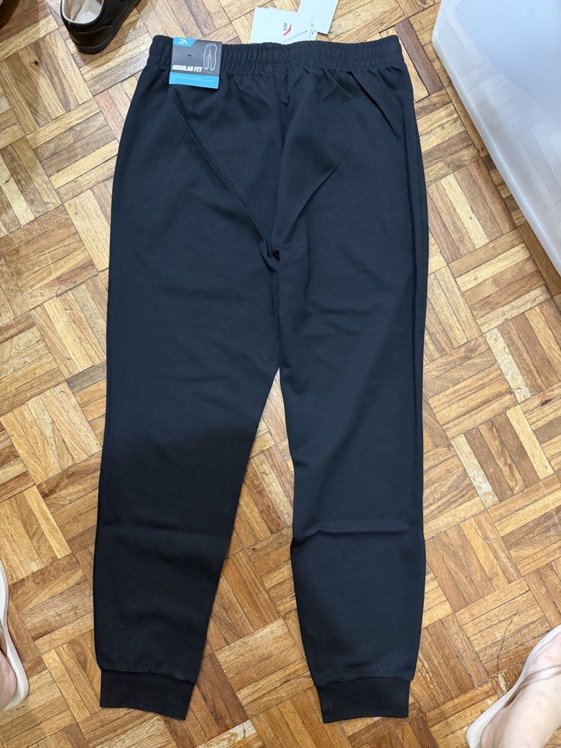 Anta Knit Track Pants Large (Category: Joggers) located in Manila. Submitted by preloved_new_forsale (Listing ID 1469634545, Image 2). Description: Brand new Large.