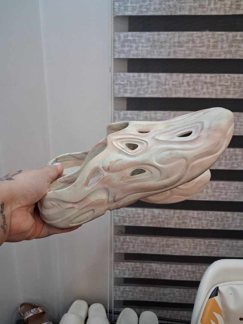 ANTA SLIP ONS SIZE 9 (Category: Sandals) located in Binan City. Submitted by chloedvoutletshoppe (Listing ID 1469582415, Image 2). Description: ✔️ All items are 100% authentic ✔️ Money-back guarantee for authenticity 💳 Mode of Payment (MOP): • GCash • Bank Transfer 📦 Shipping Fee (SF): • Via LBC / Lalamove • Shouldered by buyer 🚫 All sales are final • No return, no exchange • Exceptions apply only for items with proven damage 🔍 Rest assured: 