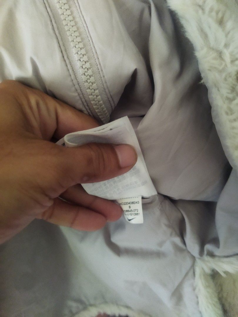 AOP NIKE SWOOSH SHERPA (Category: Coats, Jackets and Outerwear) located in San Pablo. Submitted by kuya_tats420 (Listing ID 1469640279, Image 3). Description: NO ISSUE NEED WASH PM ME FOR MORE DETAILS 📩.