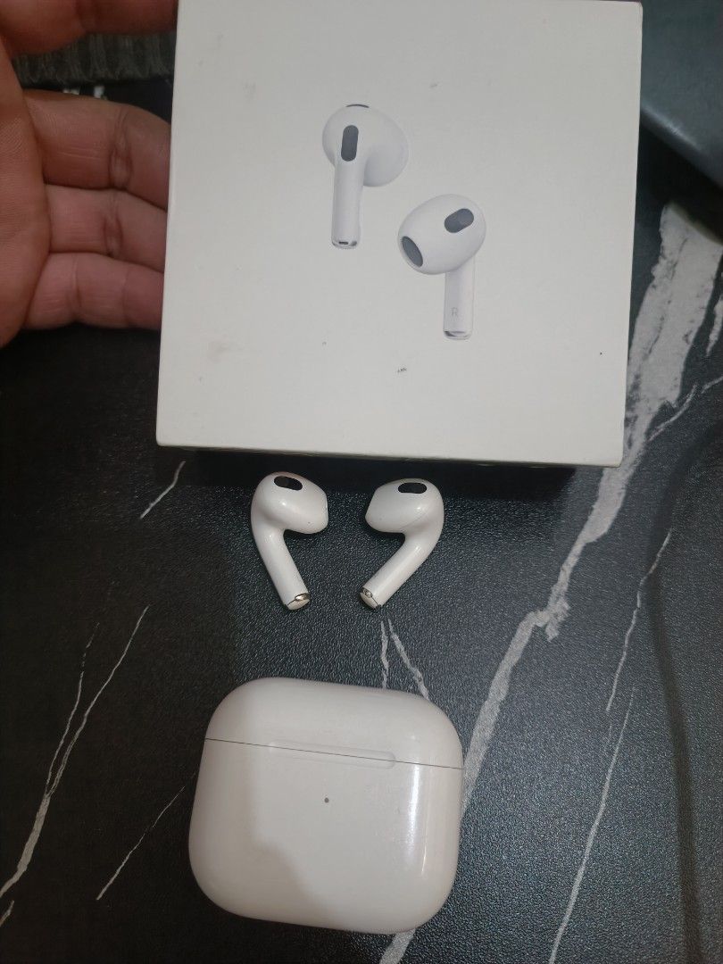 Apple AirPods 3rd Generation with Lightning Charging Case (Category: Headphones & Headsets) located in Antipolo. Submitted by made23 (Listing ID 1469633062, Image 3). Description: - Model: Apple AirPods 3rd Generation 12k bramd new price - Condition: Fully working, clean white finish - Sound & Battery: Great sound quality and reliable battery life(3-5hrs) - Inclusions: Original box and Lightning charging case ( replacement connector) - Authentici