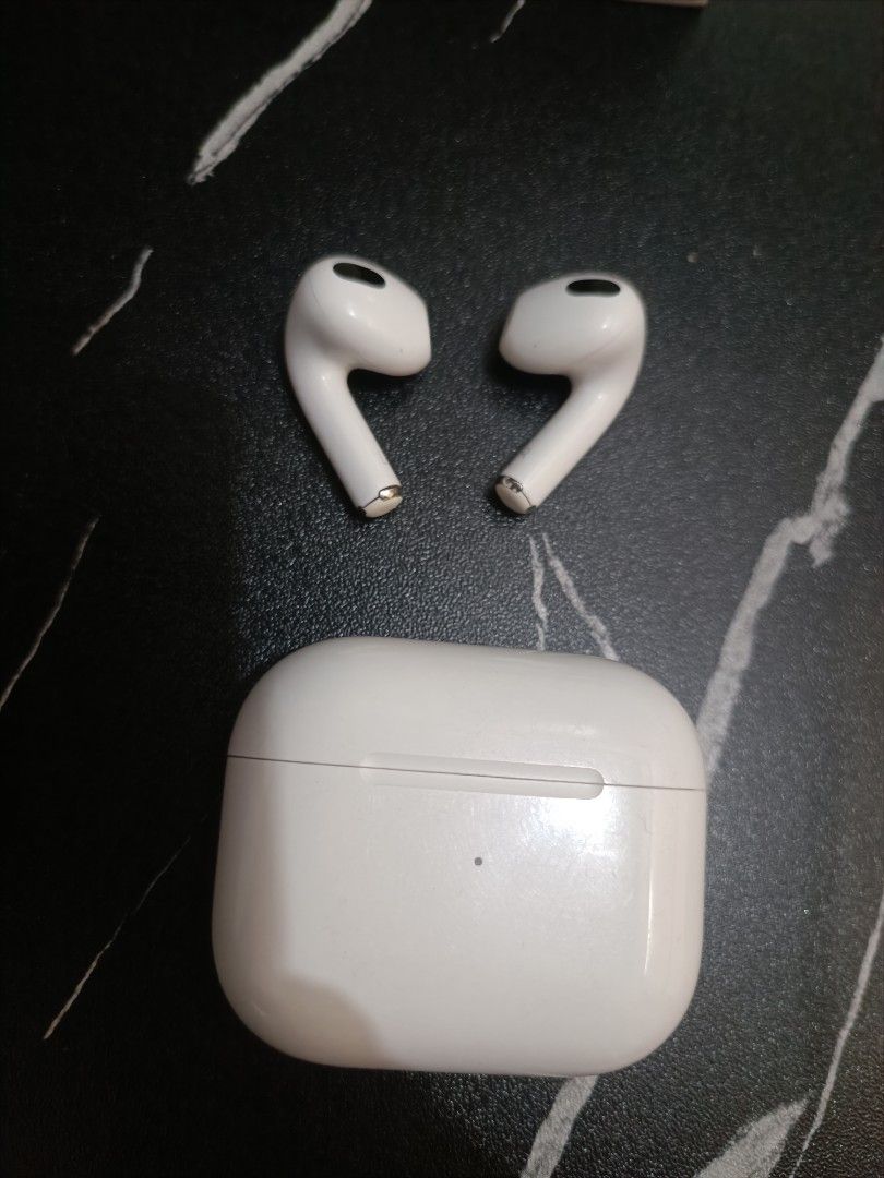 Apple AirPods 3rd Generation with Lightning Charging Case (Category: Headphones & Headsets) located in Antipolo. Submitted by made23 (Listing ID 1469633062, Image 2). Description: - Model: Apple AirPods 3rd Generation 12k bramd new price - Condition: Fully working, clean white finish - Sound & Battery: Great sound quality and reliable battery life(3-5hrs) - Inclusions: Original box and Lightning charging case ( replacement connector) - Authentici