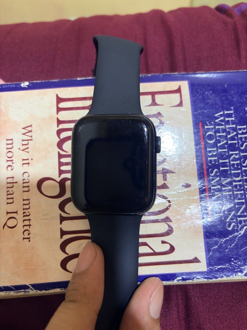 Apple Watch SE (GPS) (2nd Generation) (Category: Wearables & Smart Watches) located in Taguig. Submitted by mwatfpaulsoterio (Listing ID 1469716359, Image 2). Description: - Brand: Apple - Model: Apple Watch SE (GPS) (2nd Generation) 44mm - Color: Black case with matching black silicone band - Condition: Good pre-loved condition (7/10) - Battery Health: 91% - Features: Fitness tracking, heart rate monitor, notifications, watchOS updated - Meetup 