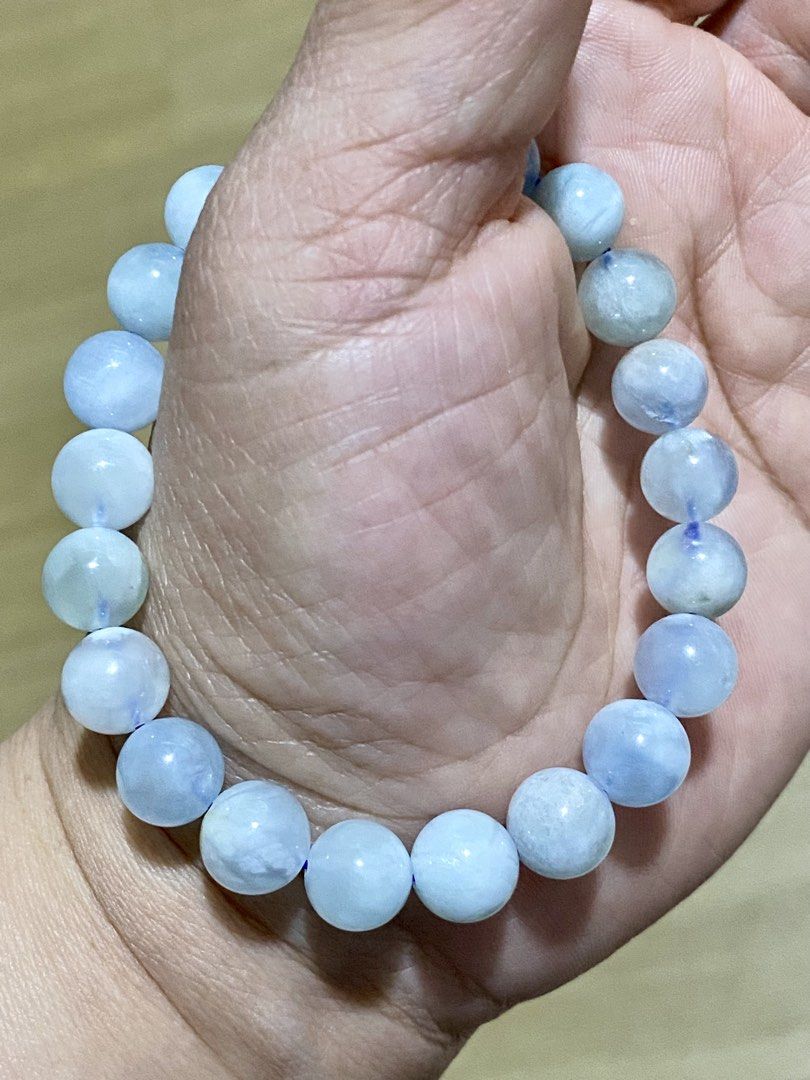 Aquamarine Stretch Bracelet (Category: Bracelets) located in Pasig City. Submitted by talaversify (Listing ID 1469729203, Image 2). Description: Semi-precious stone: Aquamarine Stone size: 9mm Wrist size: 16cm 💠 Natural stone 💠.